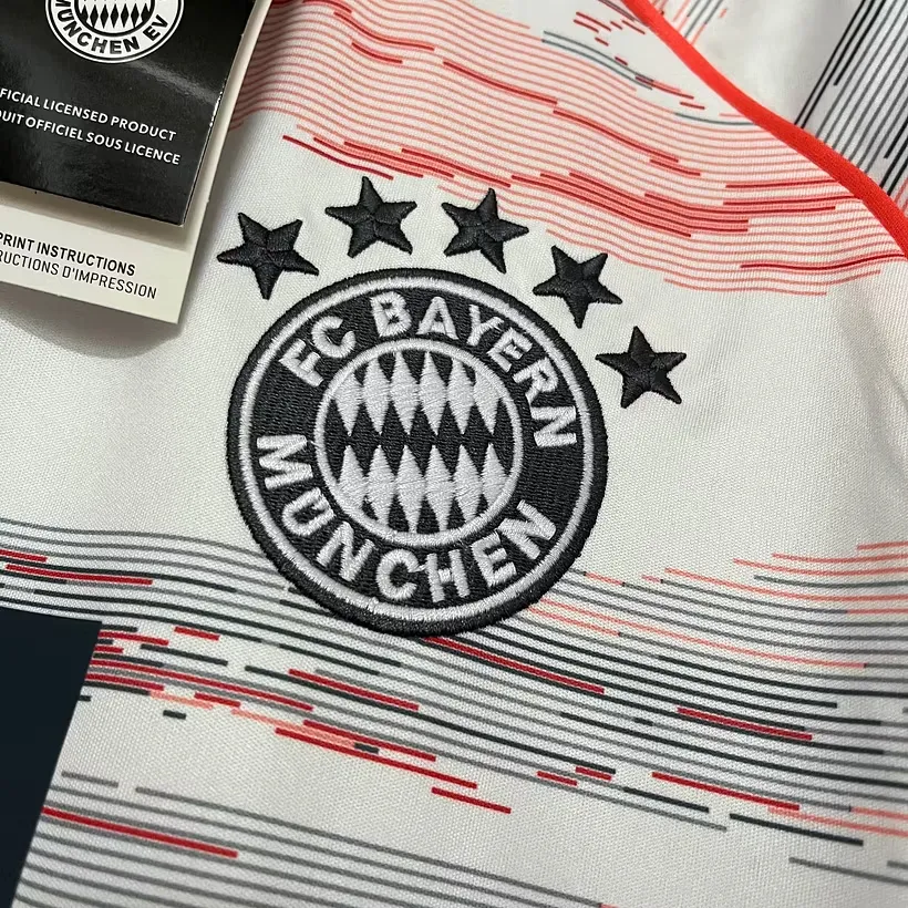 Bayern München Away 25/26 — Badge