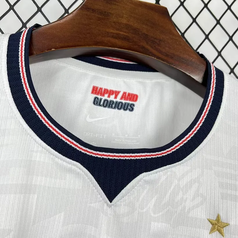 England Home Kit — Detail