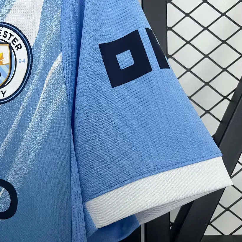 Manchester City Home 25/26 — Badge