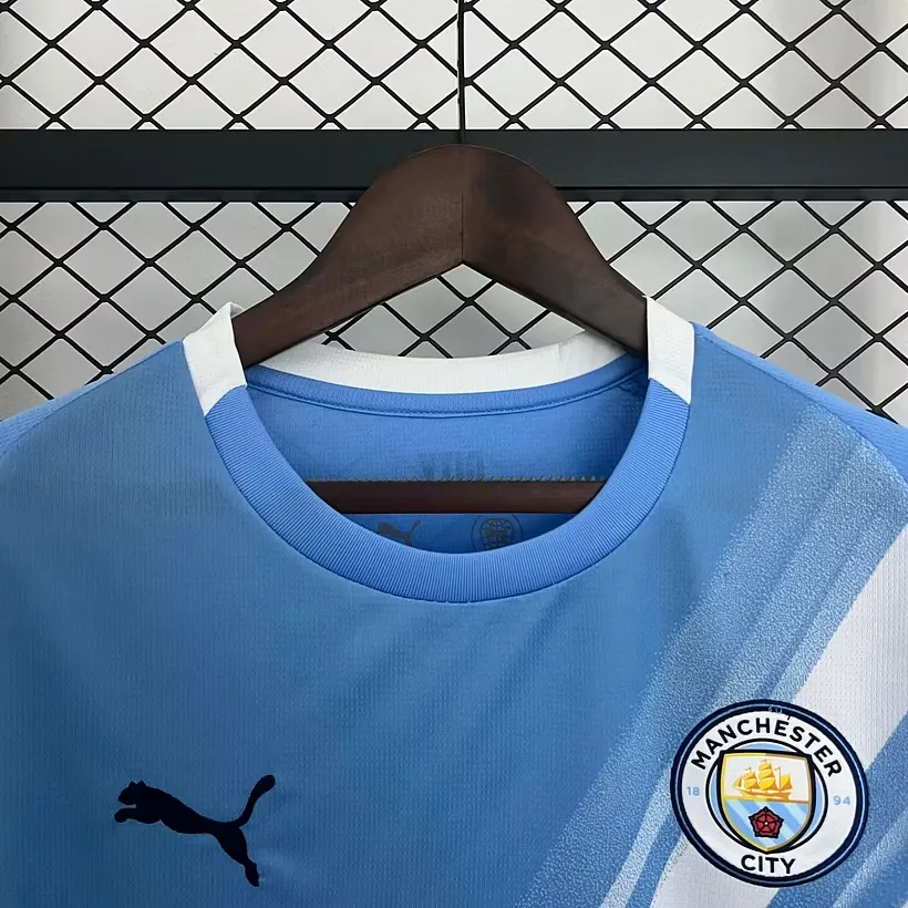 Manchester City Home 25/26 — Detail