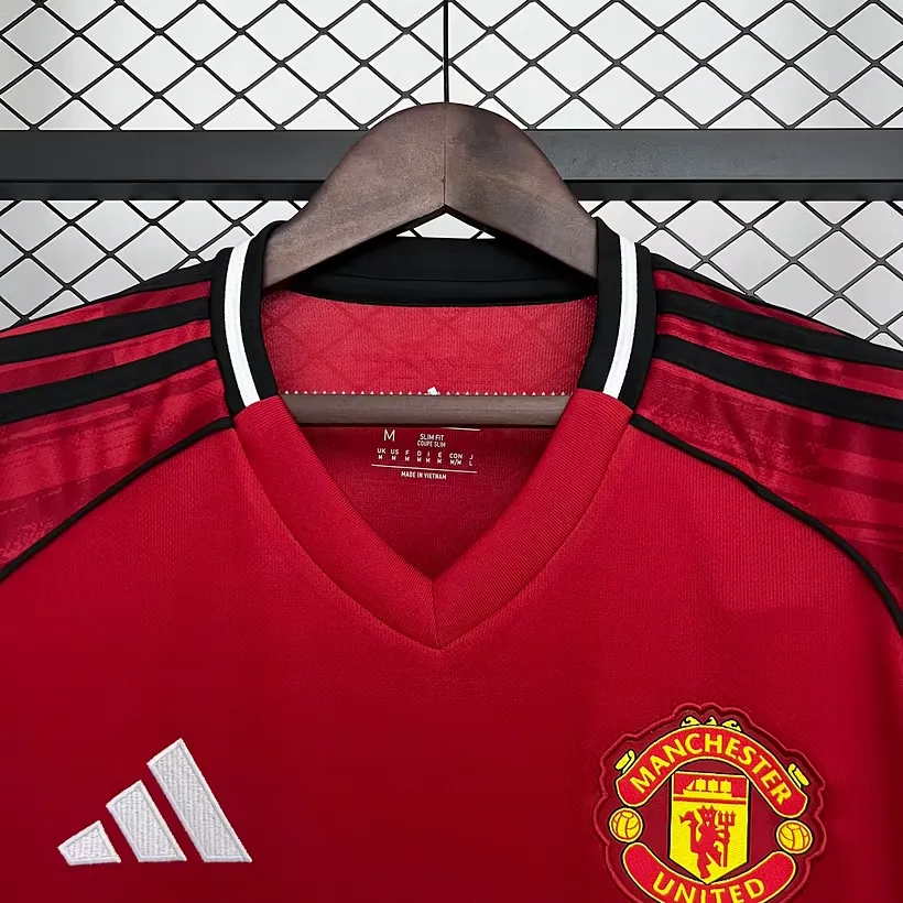 Manchester United Home 25/26 — Detail