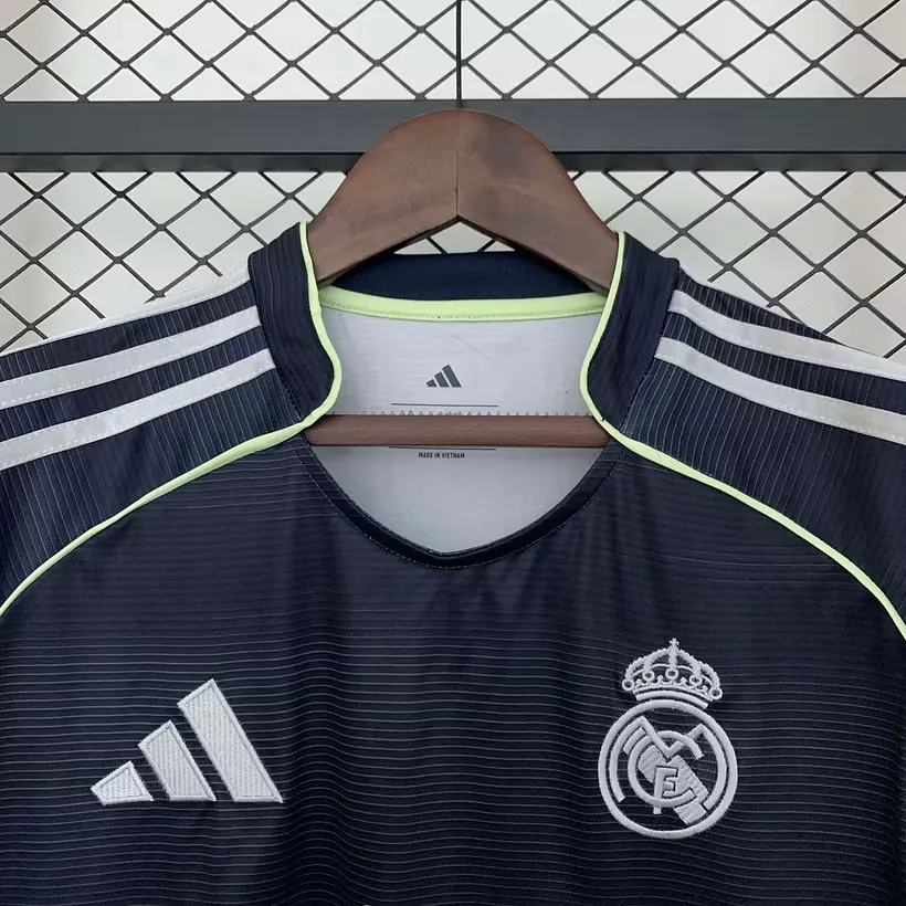 Real Madrid Away 25/26 — Detail